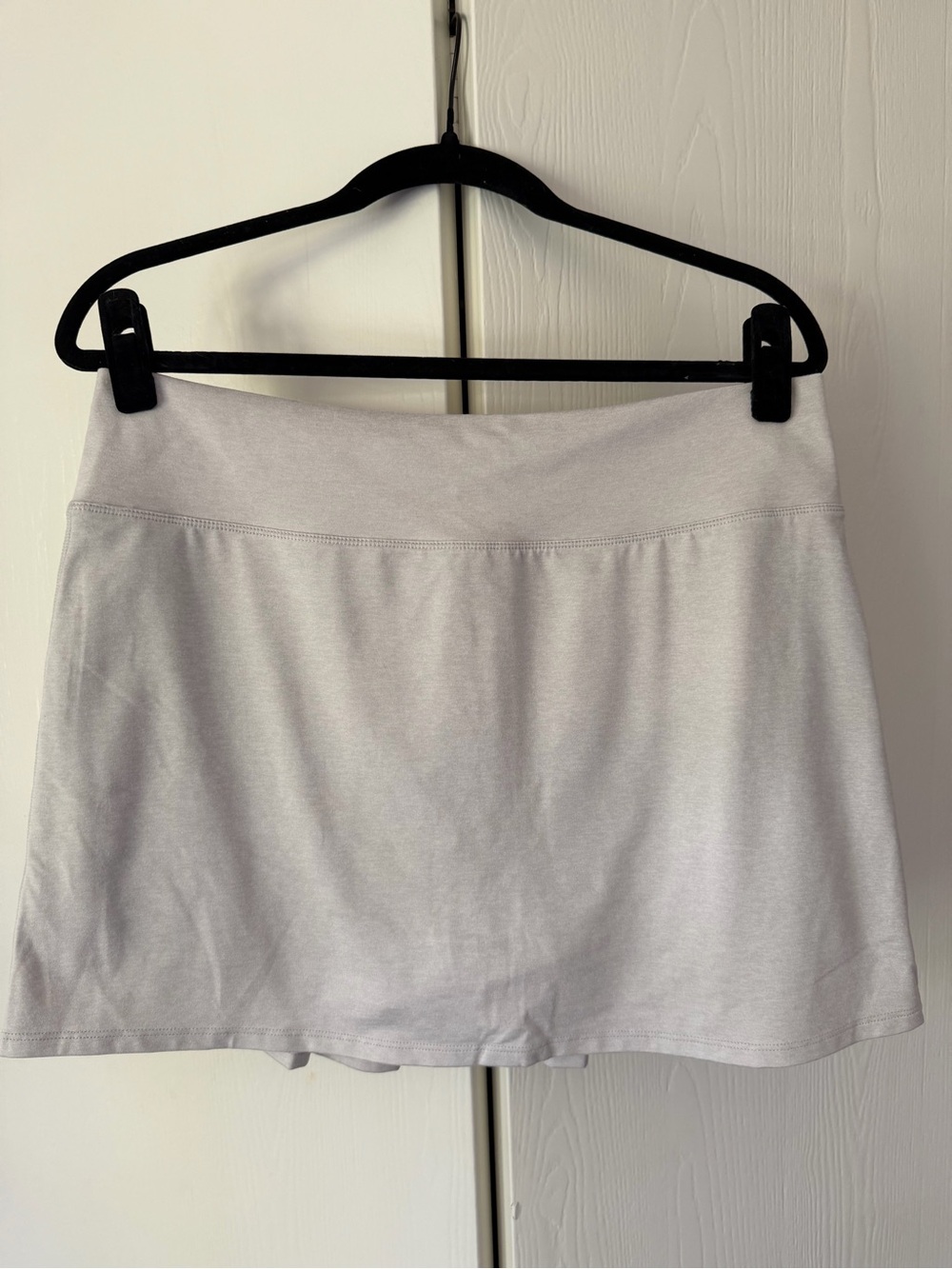 NWT - Vuori Halo Performance Skirt